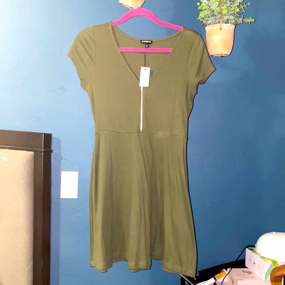 Mini green express dress